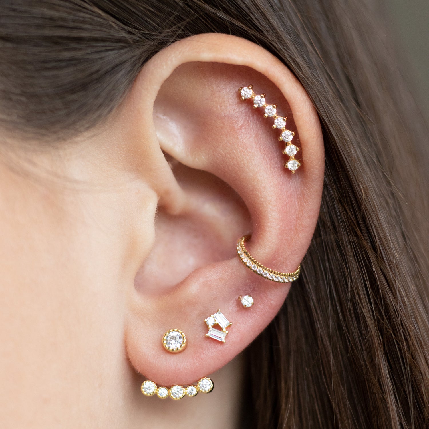 B.A. BA sur les piercings d'oreilles : Guide ultime pour les piercings d' oreilles