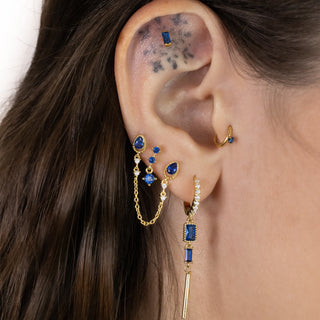 Boucle d'oreille chaine strass bleu