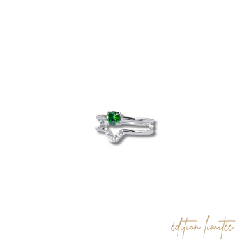 Piercing Arcade En Titane ASTM F136 Avec Jade Verte - Tige 1.2x8 Mm, Forme Banane, Neuf